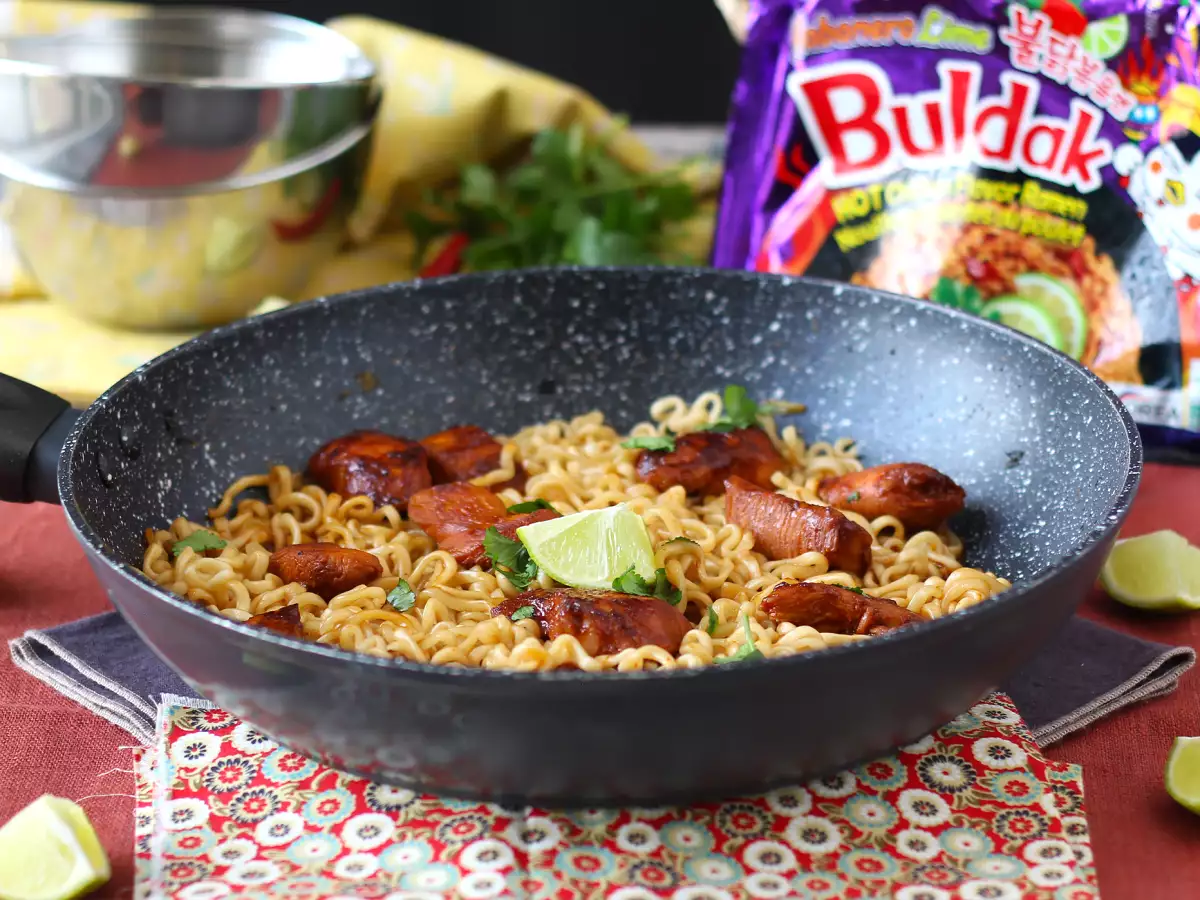 Jak uvařit nudle Buldak Habanero Lime s marinovaným kuřecím masem - foto 2