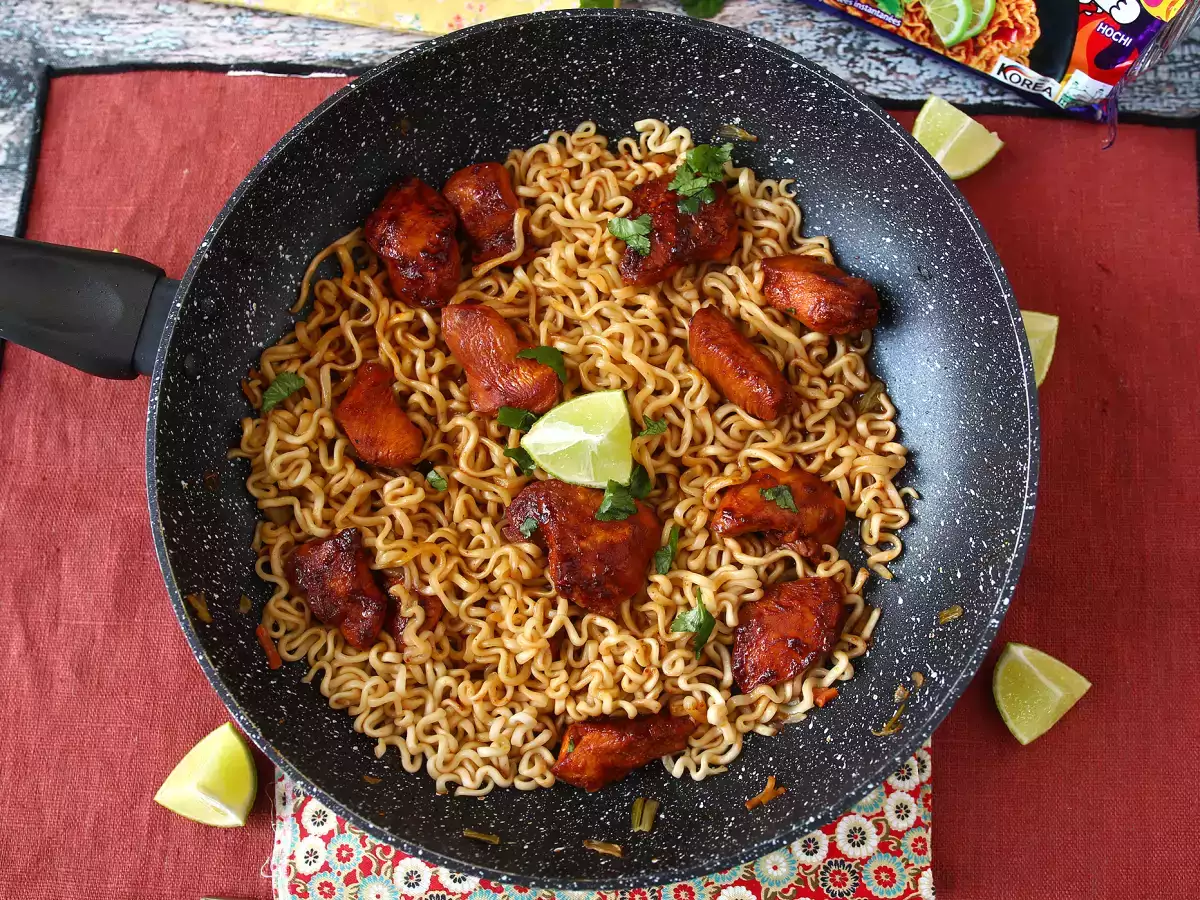 Jak uvařit nudle Buldak Habanero Lime s marinovaným kuřecím masem - foto 3