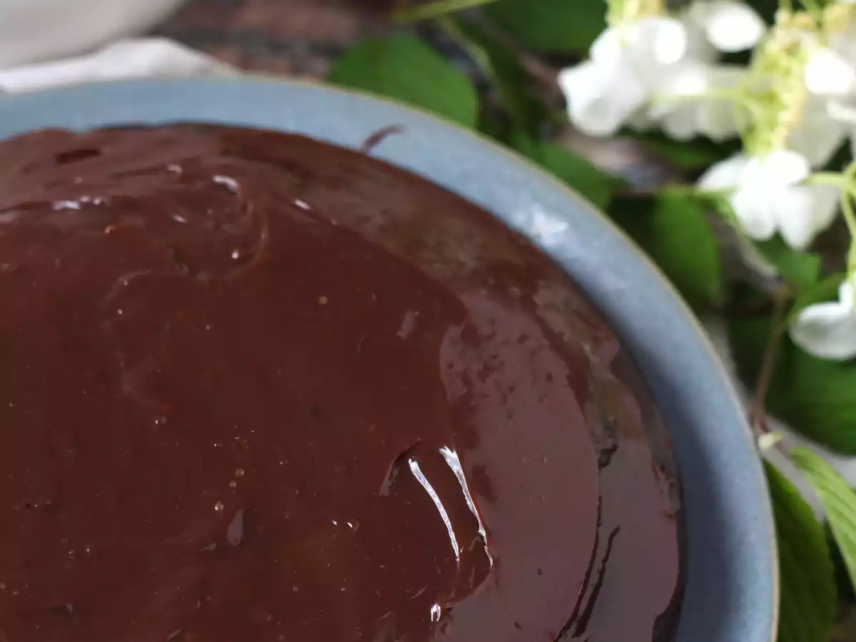 Jak vyrobit polevu brigadeiro na dorty?