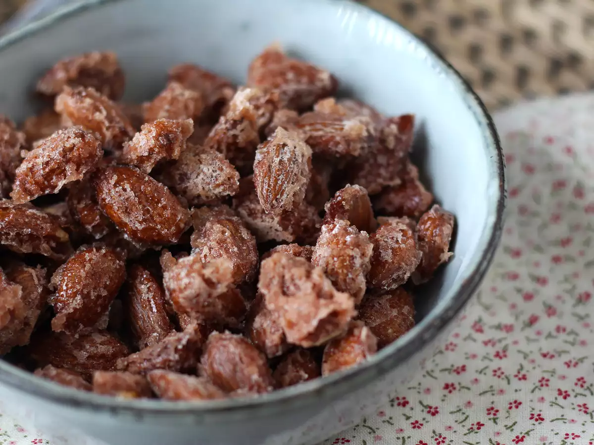 Karamelizované mandle v horkovzdušné fritéze (pralinky) - foto 4