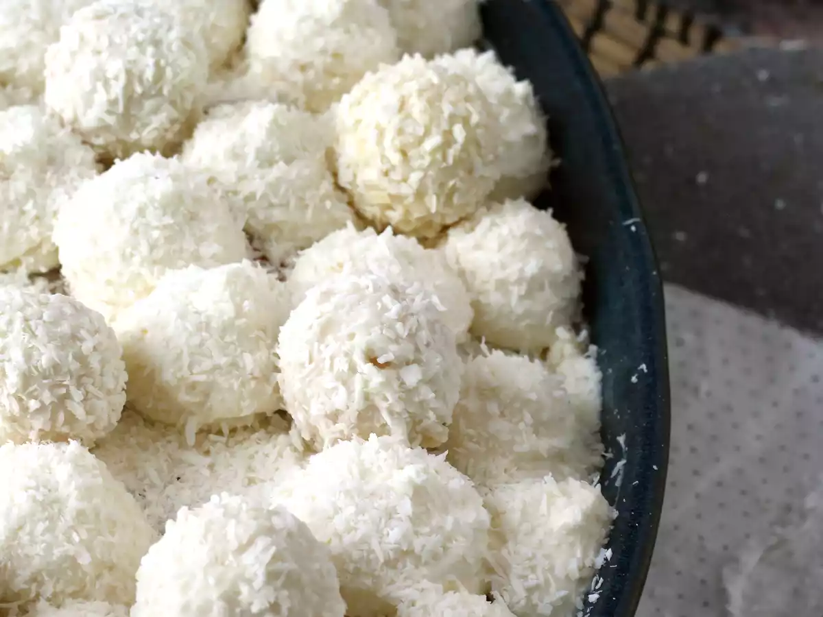 Kokosové tiramisu s Raffaellem - foto 9