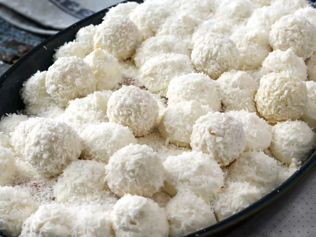 Kokosové tiramisu s Raffaello - foto 5