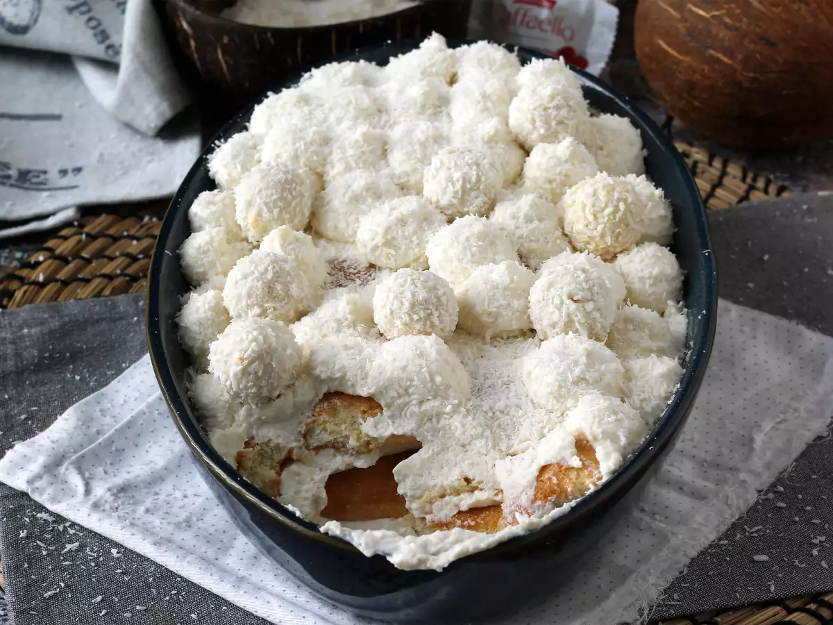 Kokosové tiramisu s Raffaello - foto 6