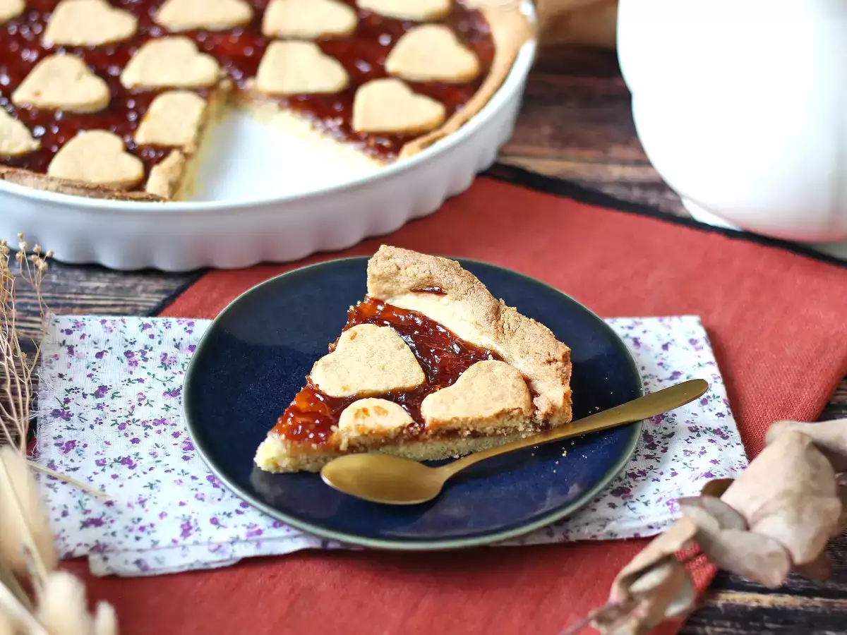 Koláč s jahodovým džemem: klasický recept na křehké pečivo (také srdce) - foto 4