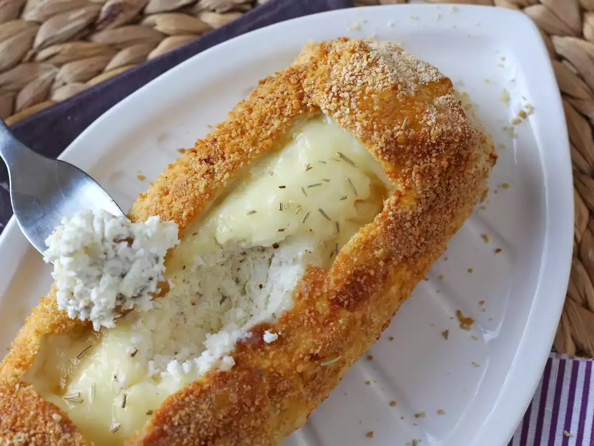 Kozí sýr v trojobalu z horkovzdušné fritézy: křupavý na povrchu a rozplývající se uvnitř - foto 3