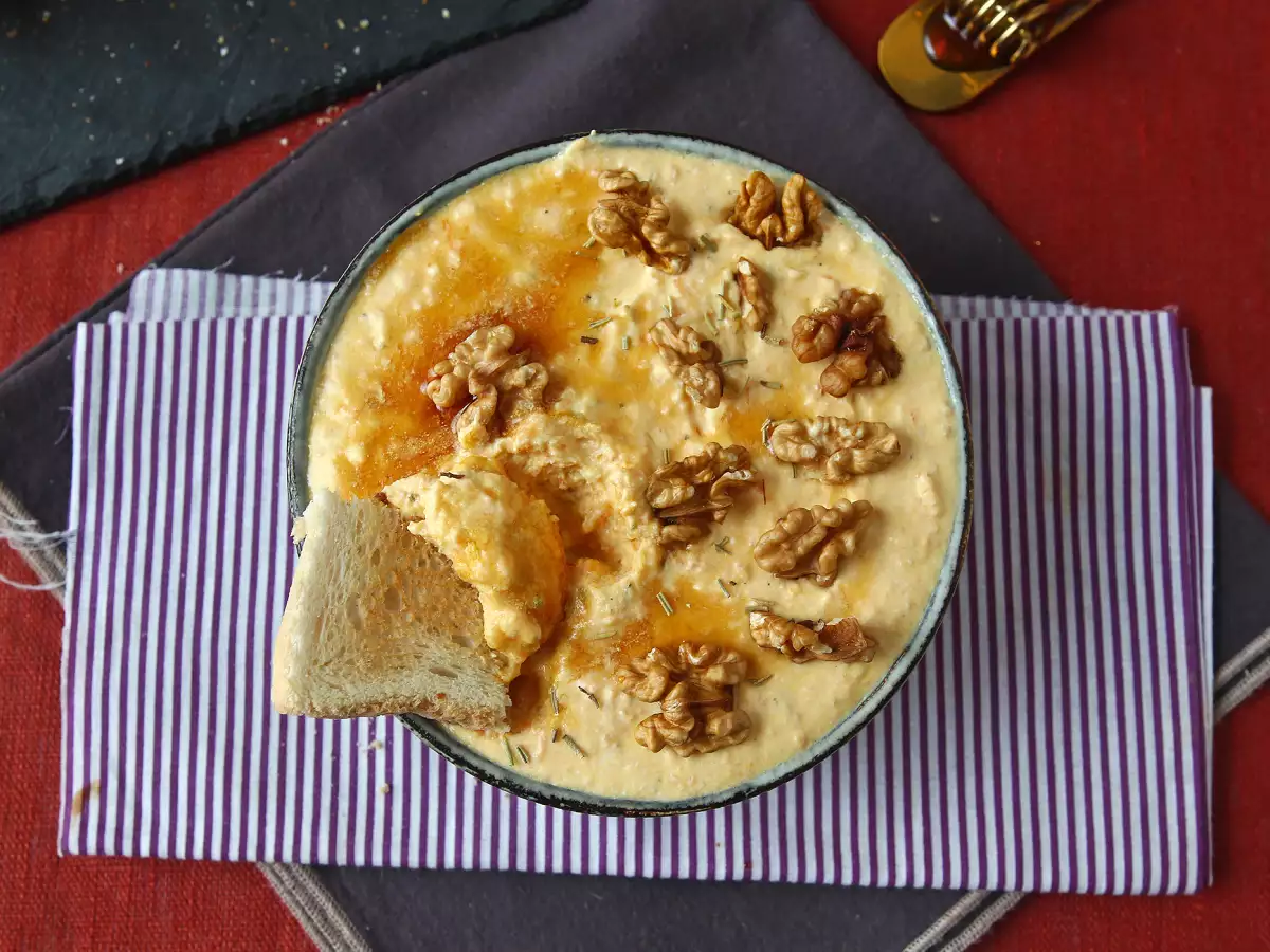 Krémová dýňová pomazánka s fetou a medem - foto 4
