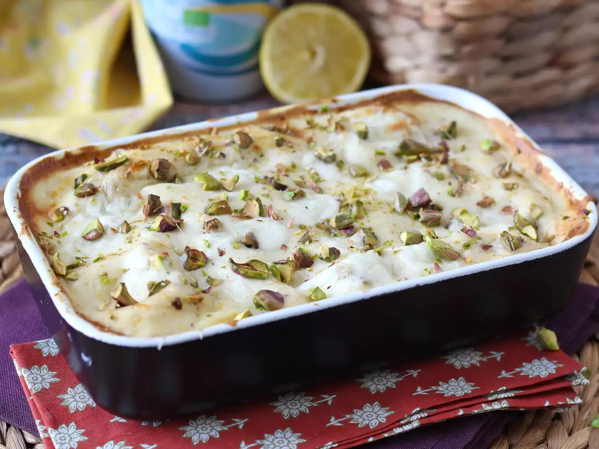 Krémové a křupavé lososové lasagne s burratou a pistáciemi - foto 4