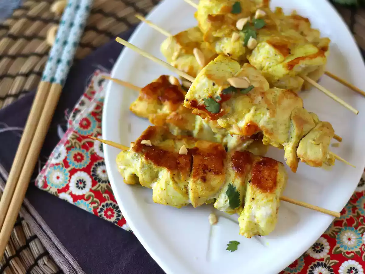 Kuřecí kebab s omáčkou satay, kulinářská cesta do Asie! - foto 3