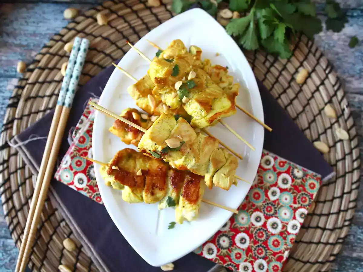 Kuřecí kebab s omáčkou satay, kulinářská cesta do Asie! - foto 7