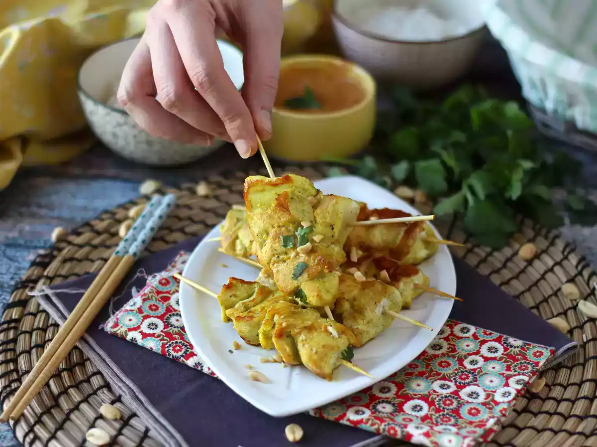 Kuřecí kebab s omáčkou satay, kulinářská cesta do Asie! - foto 8