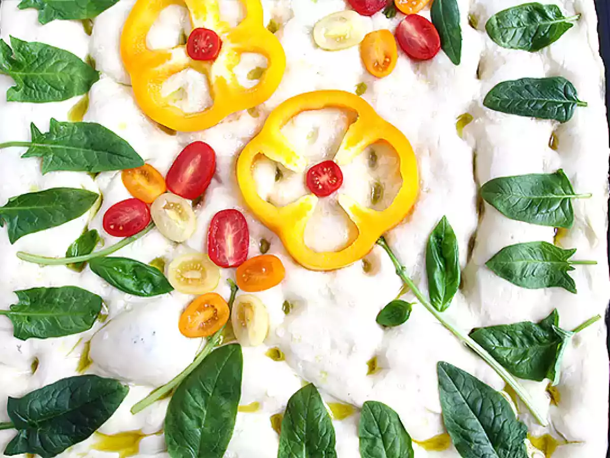 Květy focaccia - focaccia art - foto 4