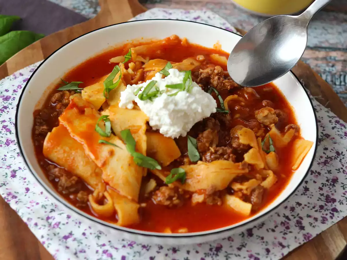 Lasagnová polévka s masem, ricottou a parmazánem - foto 4