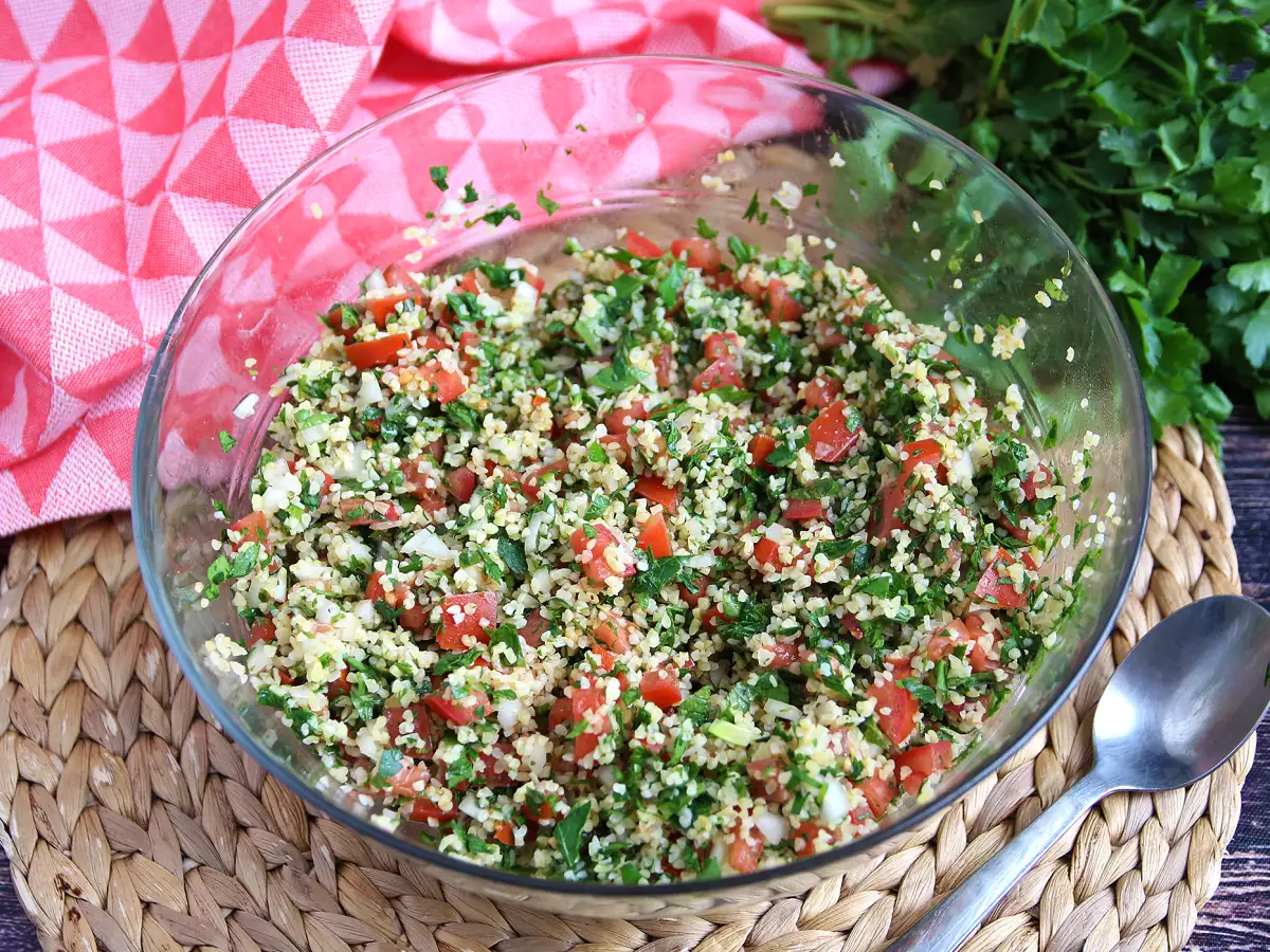 Libanonský tabbouleh: voňavý a svěží salát, který si zamilujete - foto 3