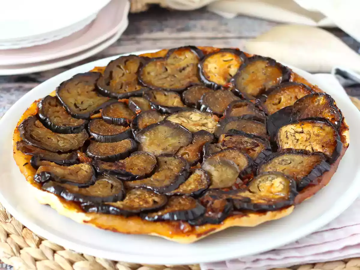 Lilek tarte tatin: slaná verze, na kterou se nedá zapomenout!