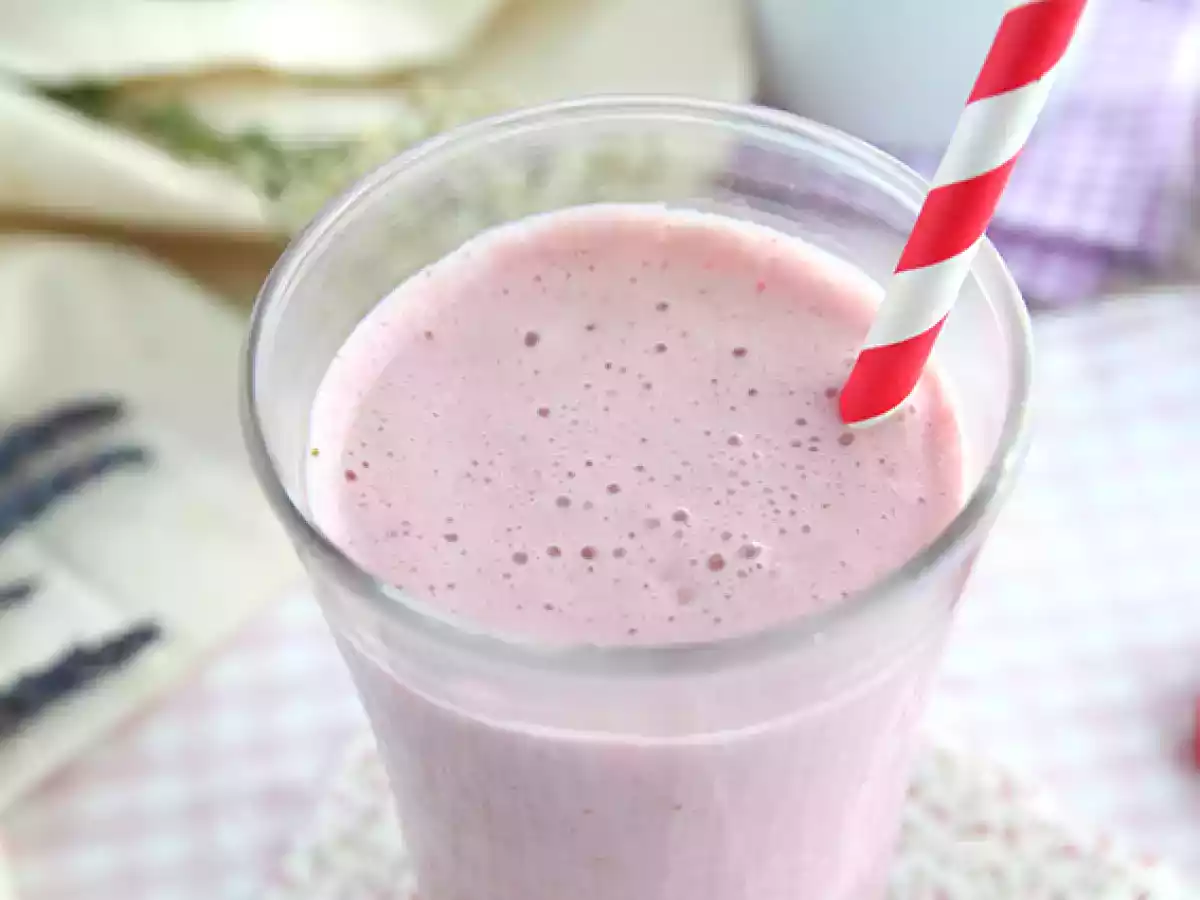 Malinový a jahodový milkshake - foto 2