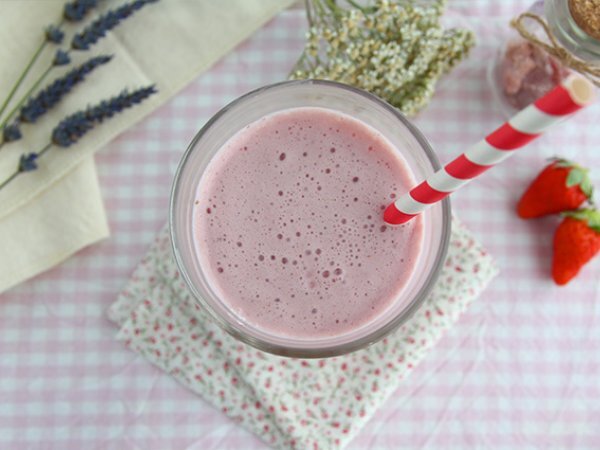 Malinový a jahodový milkshake - foto 4