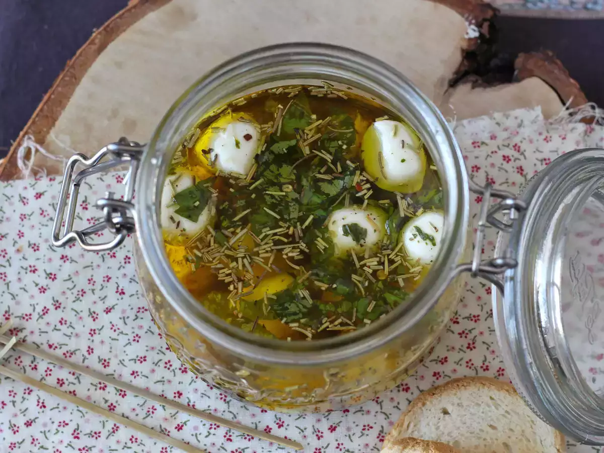 Marinované kuličky mozzarelly jako aperitiv nebo salát! - foto 5