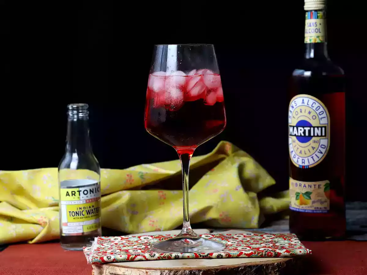 Martini tonic bez alkoholu, svěží ovocný koktejl!