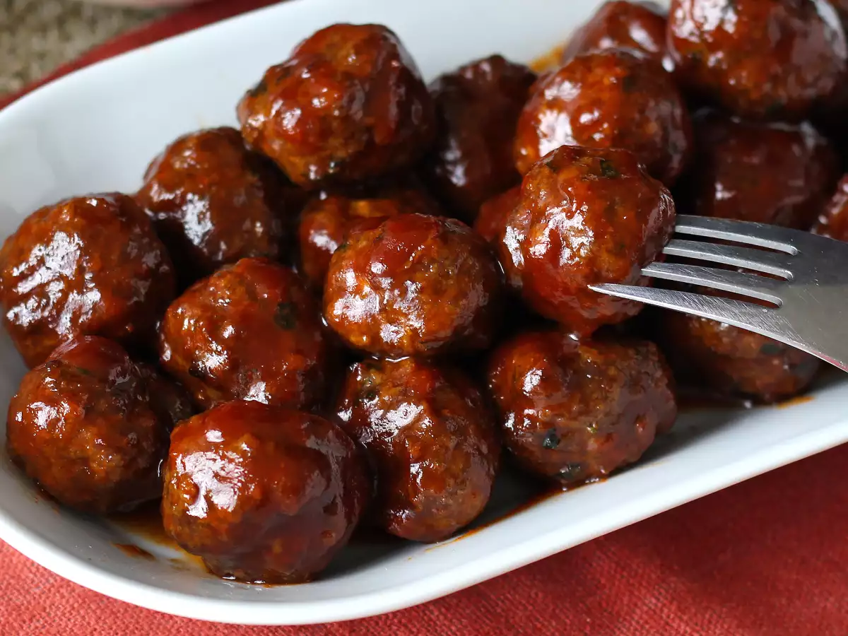 Masové kuličky v horkovzdušné fritéze se sladkokyselou barbecue omáčkou: snadný a chutný recept - foto 5