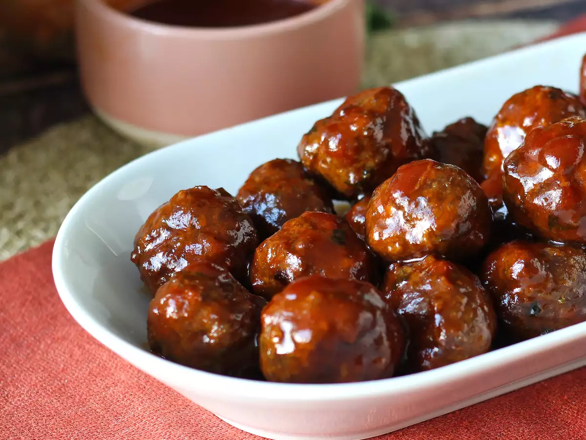 Masové kuličky v horkovzdušné fritéze se sladkokyselou barbecue omáčkou: snadný a chutný recept - foto 6