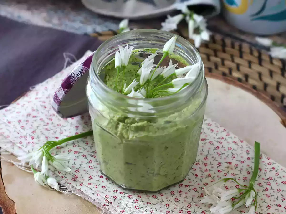 Medvědí česnekové pesto, voňavé a velmi chutné! - foto 3
