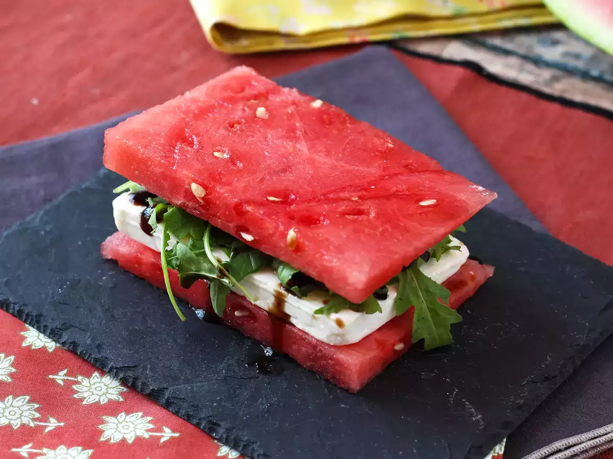 Melounový sendvič s fetou a raketou, nejčerstvější virální recept na léto! - foto 5