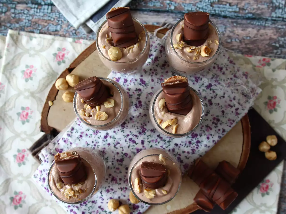 Nepečené dezertní skleničky Kinder Bueno - foto 4