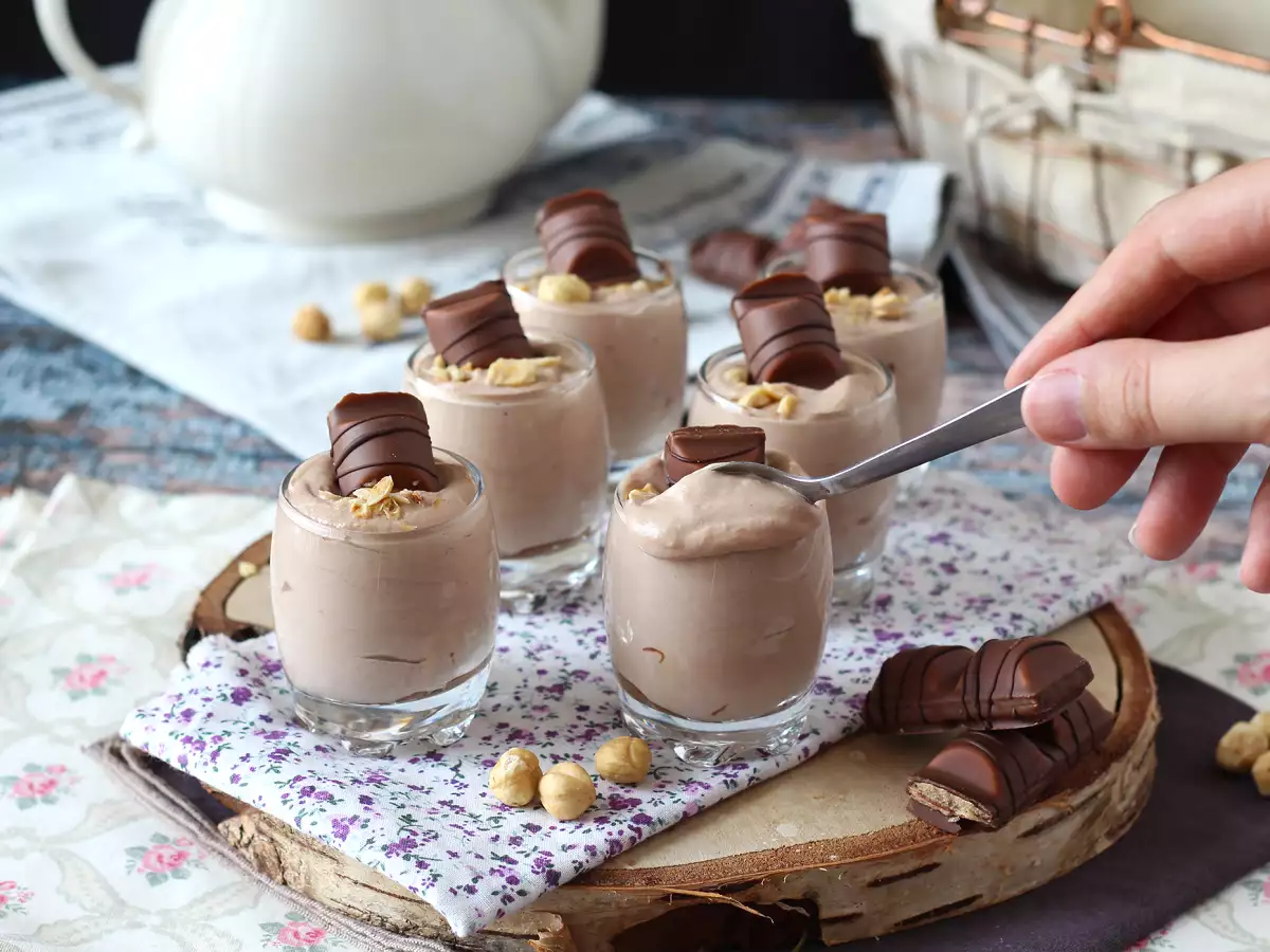 Nepečené dezertní skleničky Kinder Bueno - foto 5
