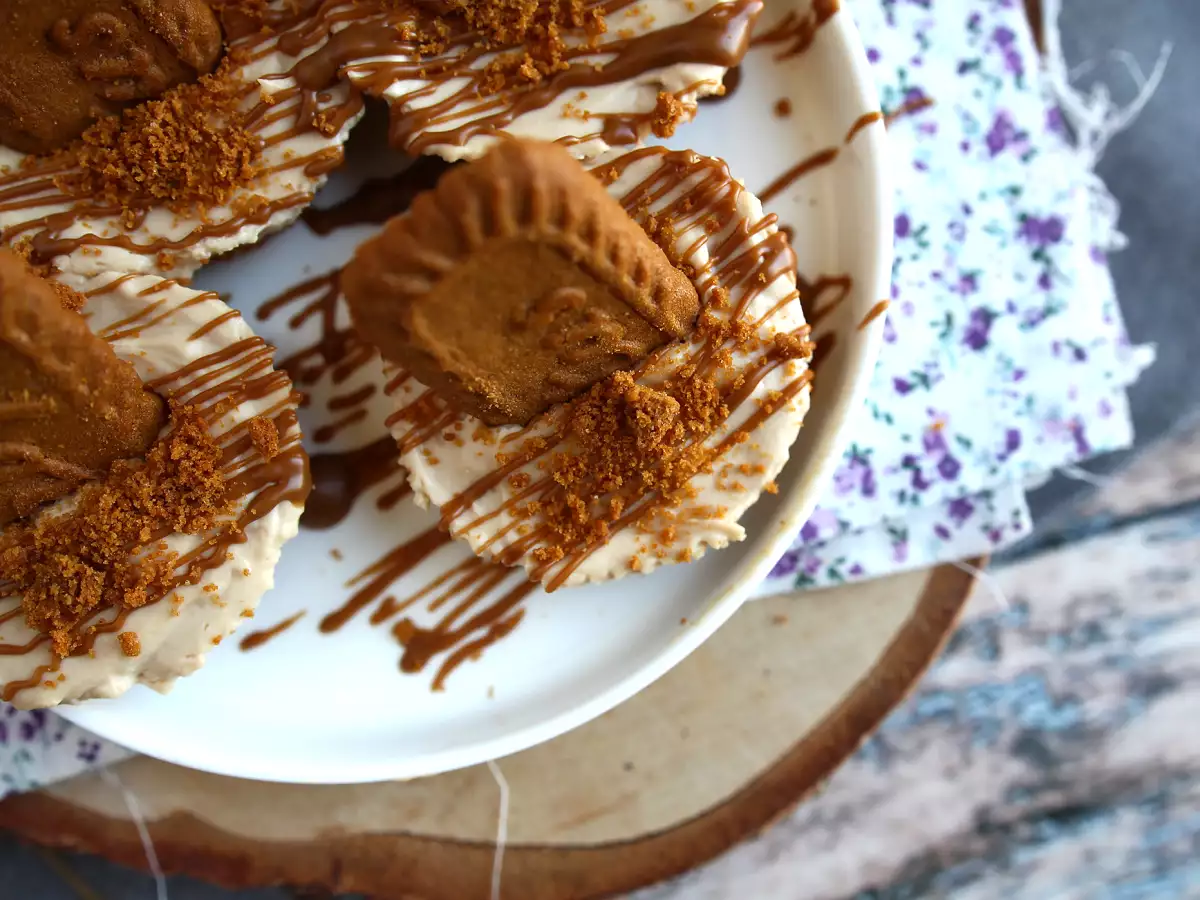 Nepečené tvarohové koláče se sušenkami speculoos - foto 4