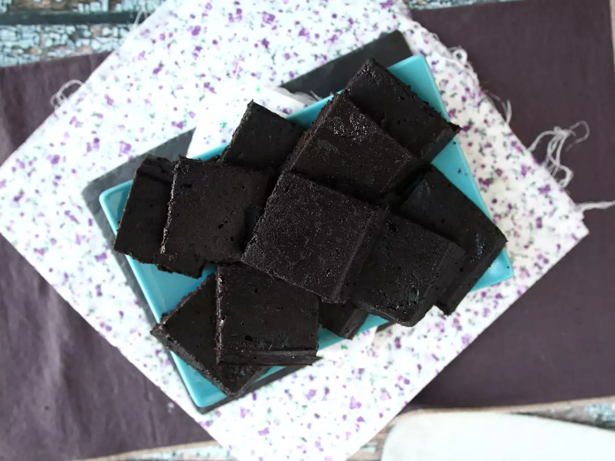 Oreo dort ze 3 ingrediencí, hotový za 6 minut v mikrovlnné troubě! - foto 3