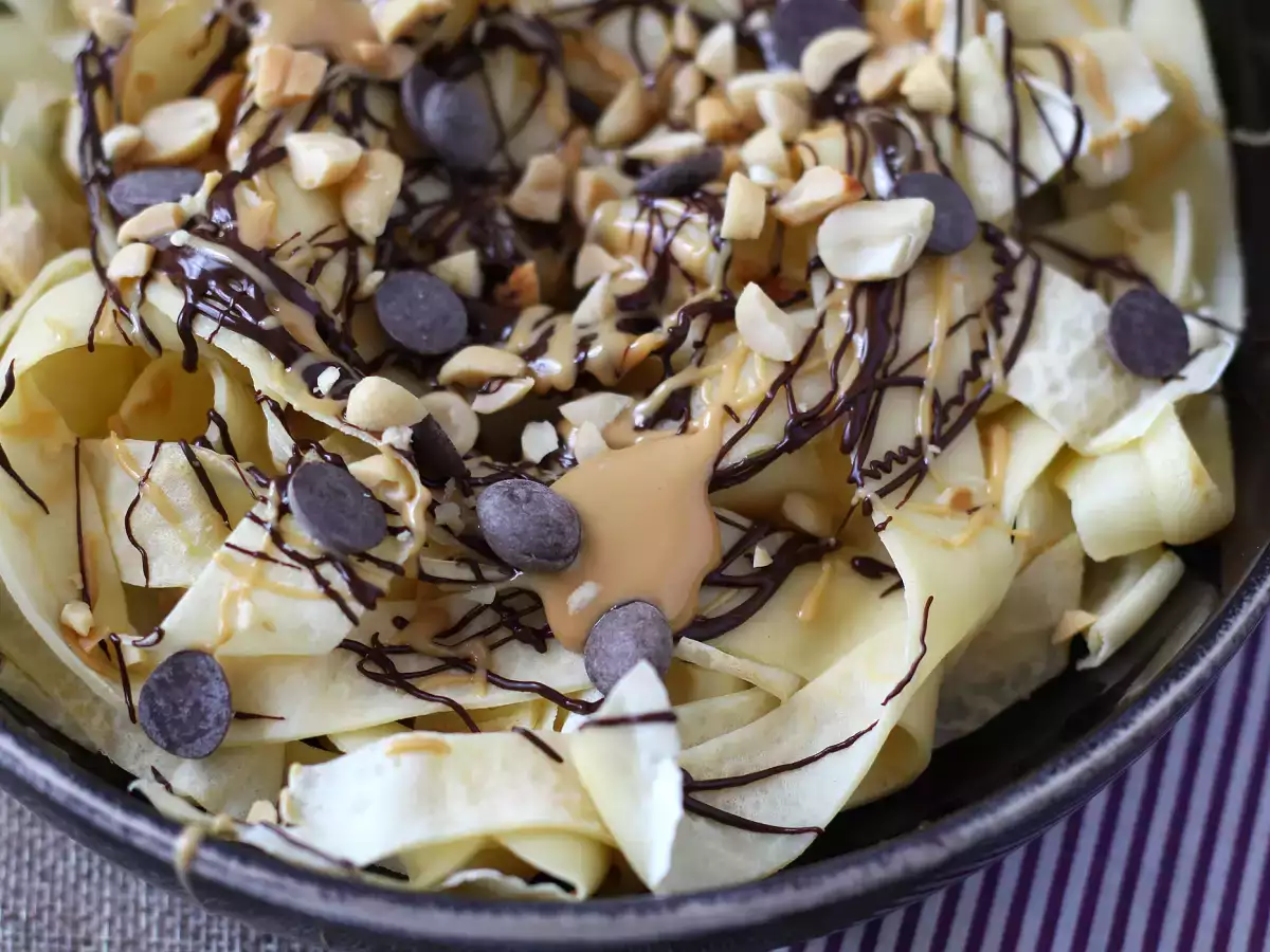 Palačinkové tagliatelle s čokoládou a arašídy! - foto 2