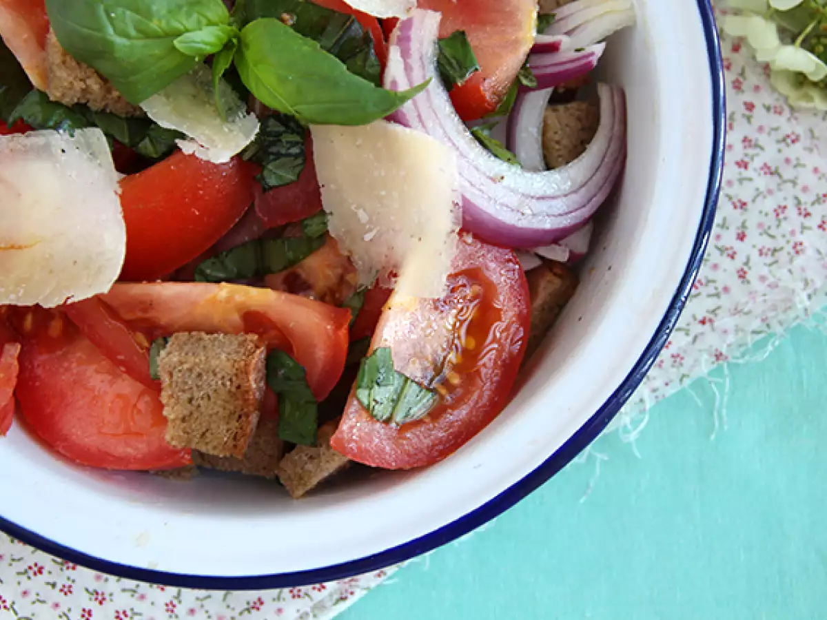 Panzanella salát