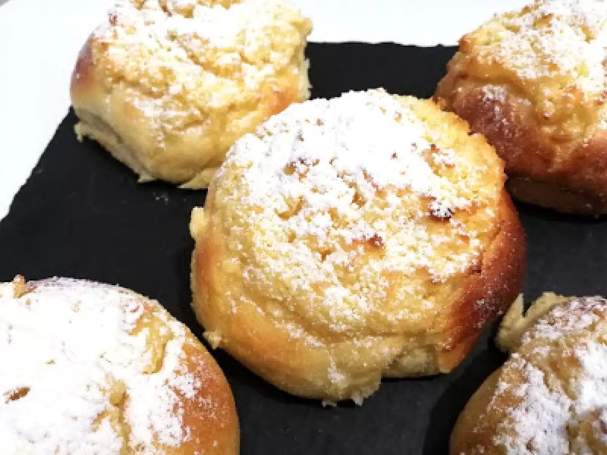 Pão de Deus – portugalské kokosové bochánky