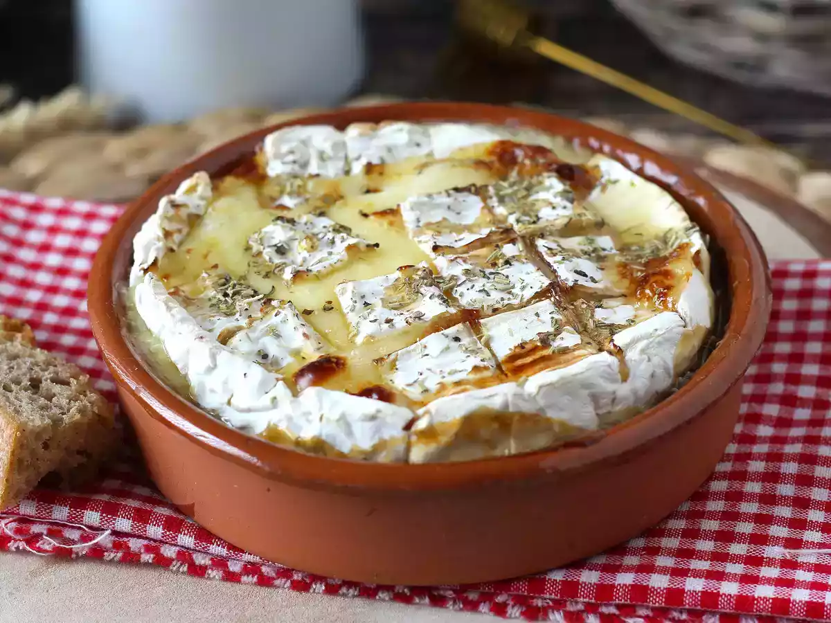 Pečený sýr Camembert v Air Fryer s dokonale tekutým jádrem! - foto 2