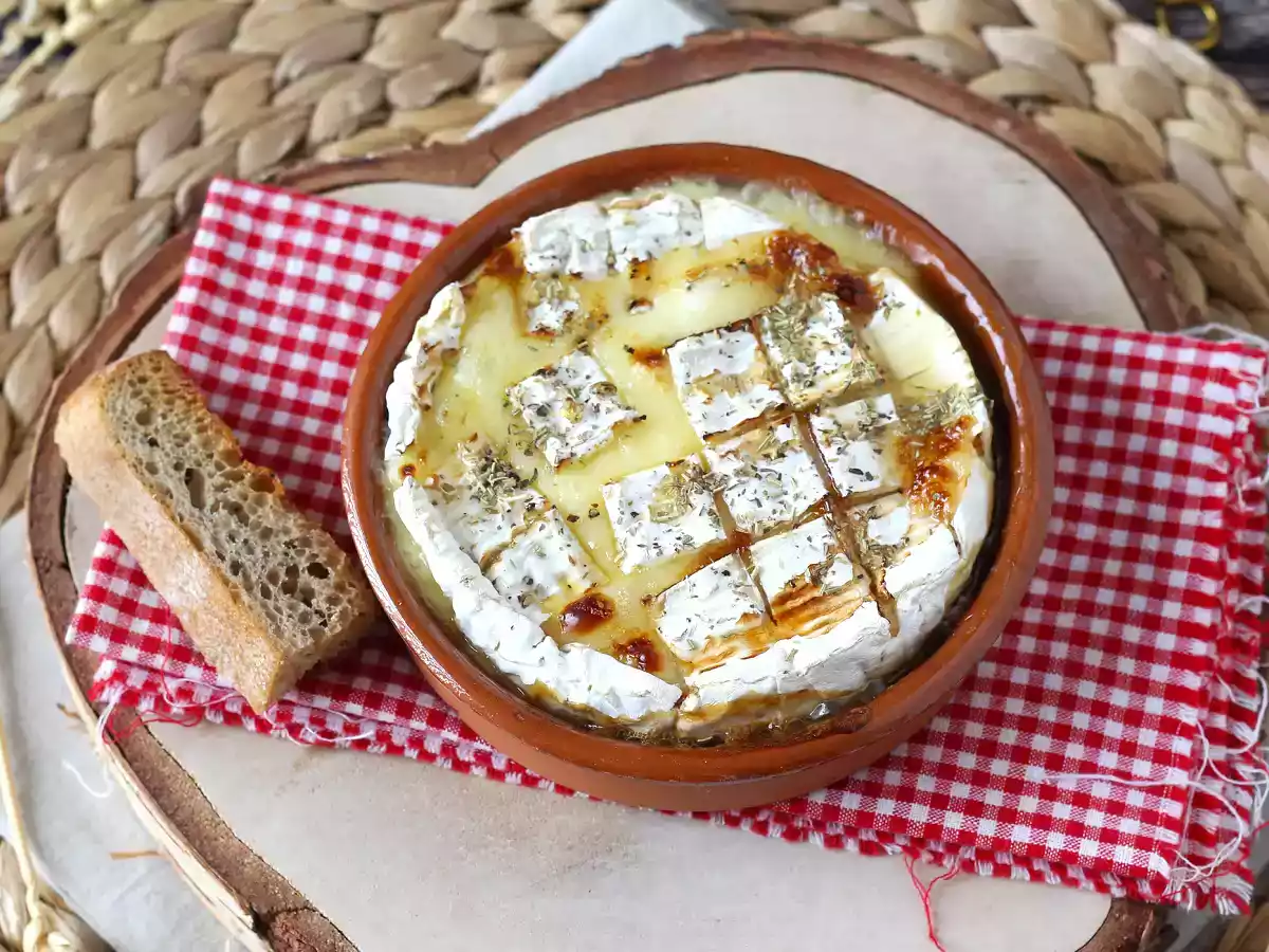 Pečený sýr Camembert v Air Fryer s dokonale tekutým jádrem! - foto 3