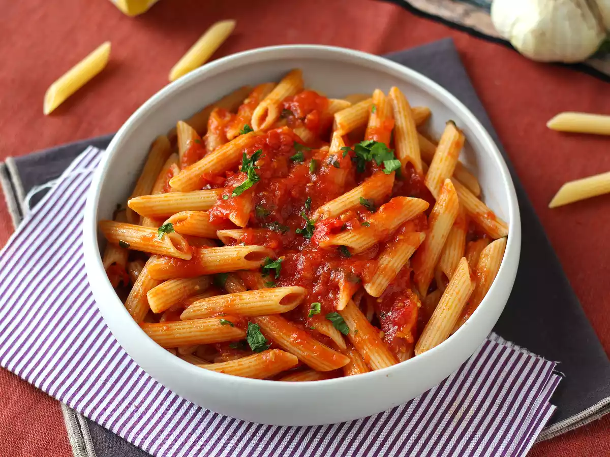 Penne all'arrabbiata: italská klasika, která zahřeje u srdce! - foto 2
