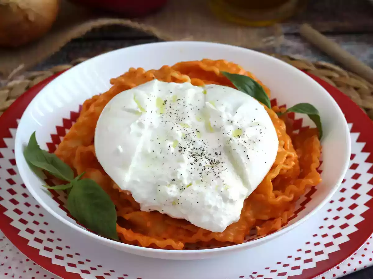 Pesto po kalábrijsku s krémovým sýrem burrata - foto 4