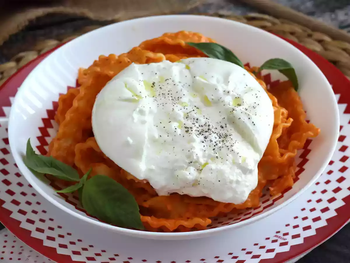 Pesto po kalábrijsku s krémovým sýrem burrata - foto 6