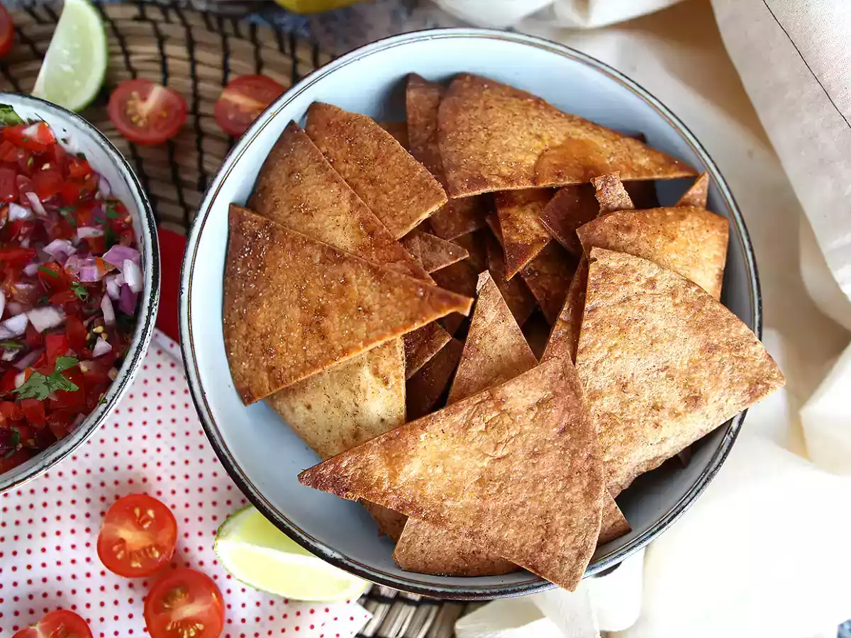 Pico de gallo a domácí tortilla chipsy - foto 5