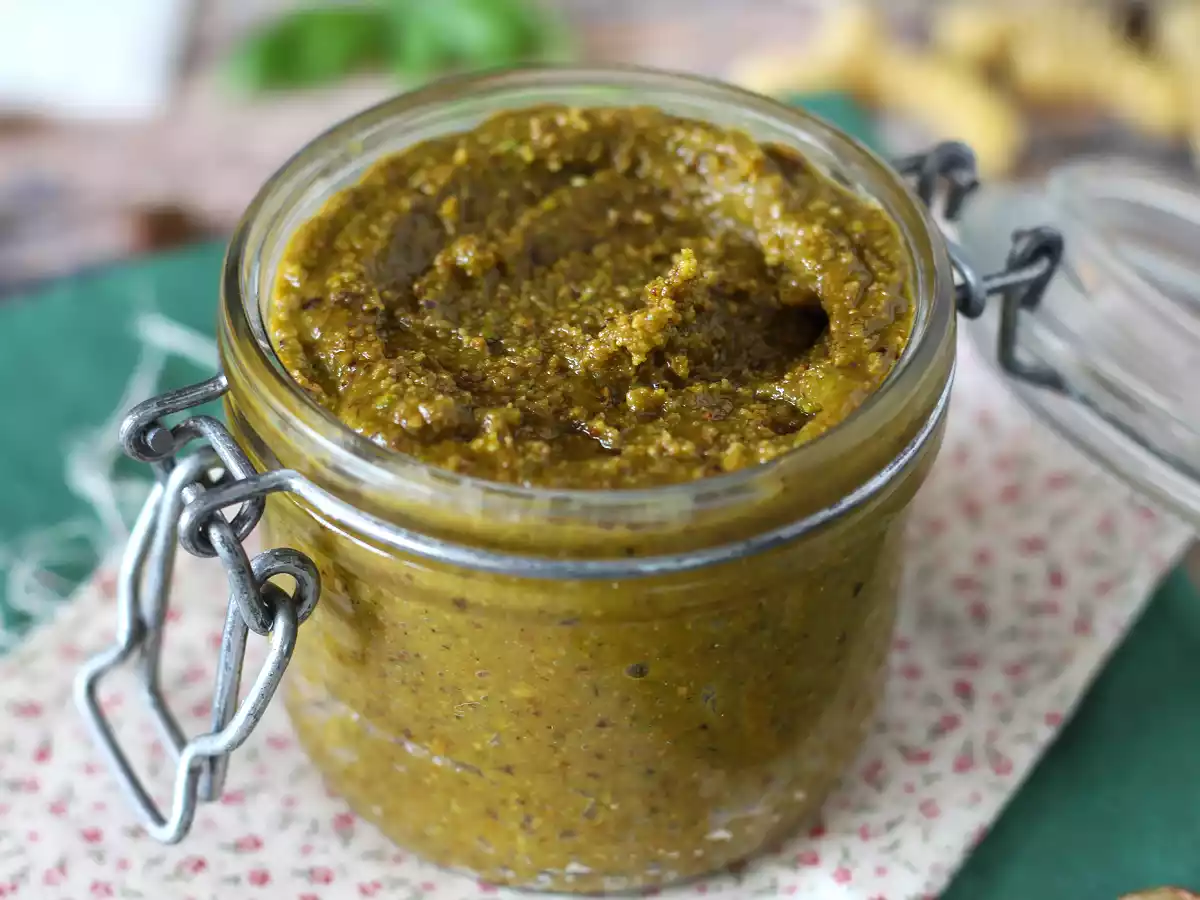 Pistáciové pesto, snadná a chutná omáčka - foto 2