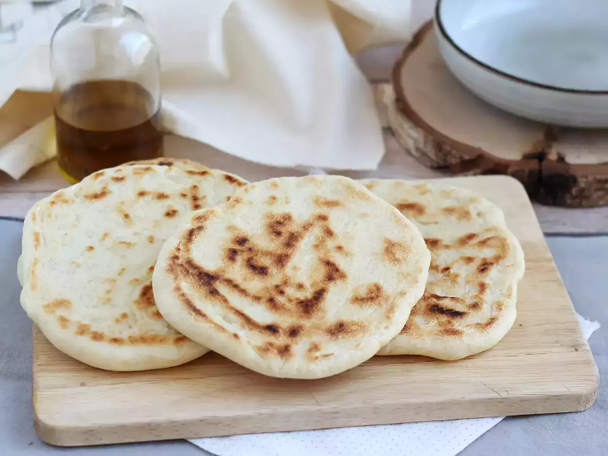 Pita chléb na pánvi