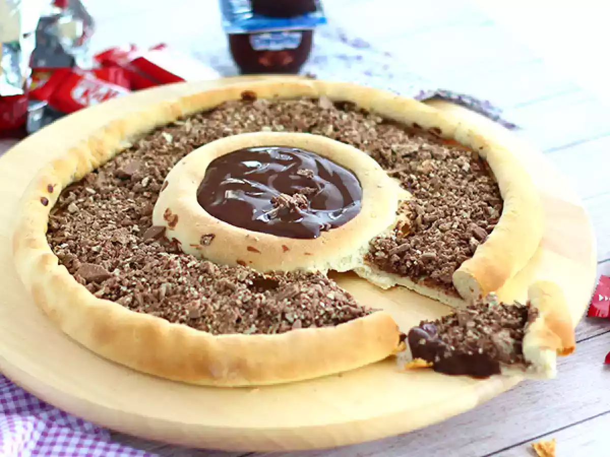 Pizza s Kit Kat a jogurtem Danette s čokoládou - foto 4