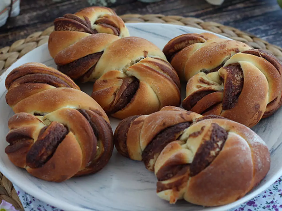 Pletené briošky s Nutellou - foto 2