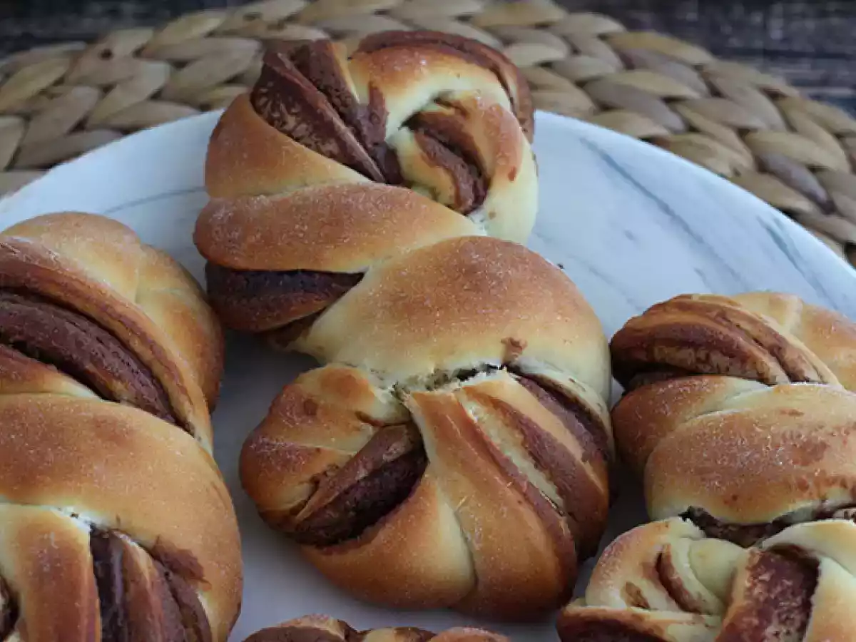 Pletené buchty s Nutellou - foto 3
