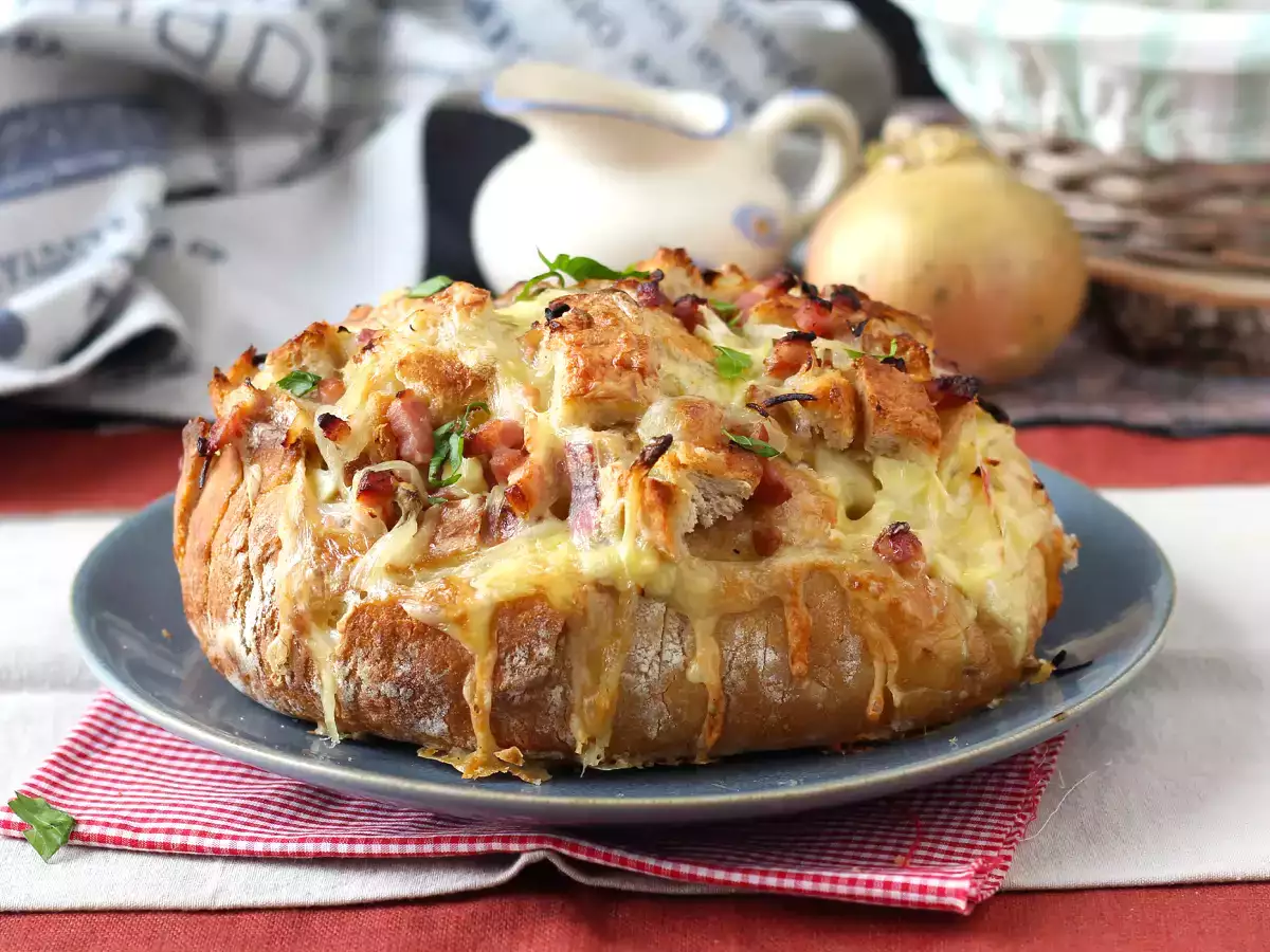 Plněný chléb s ježkem ve stylu tartiflette - foto 4