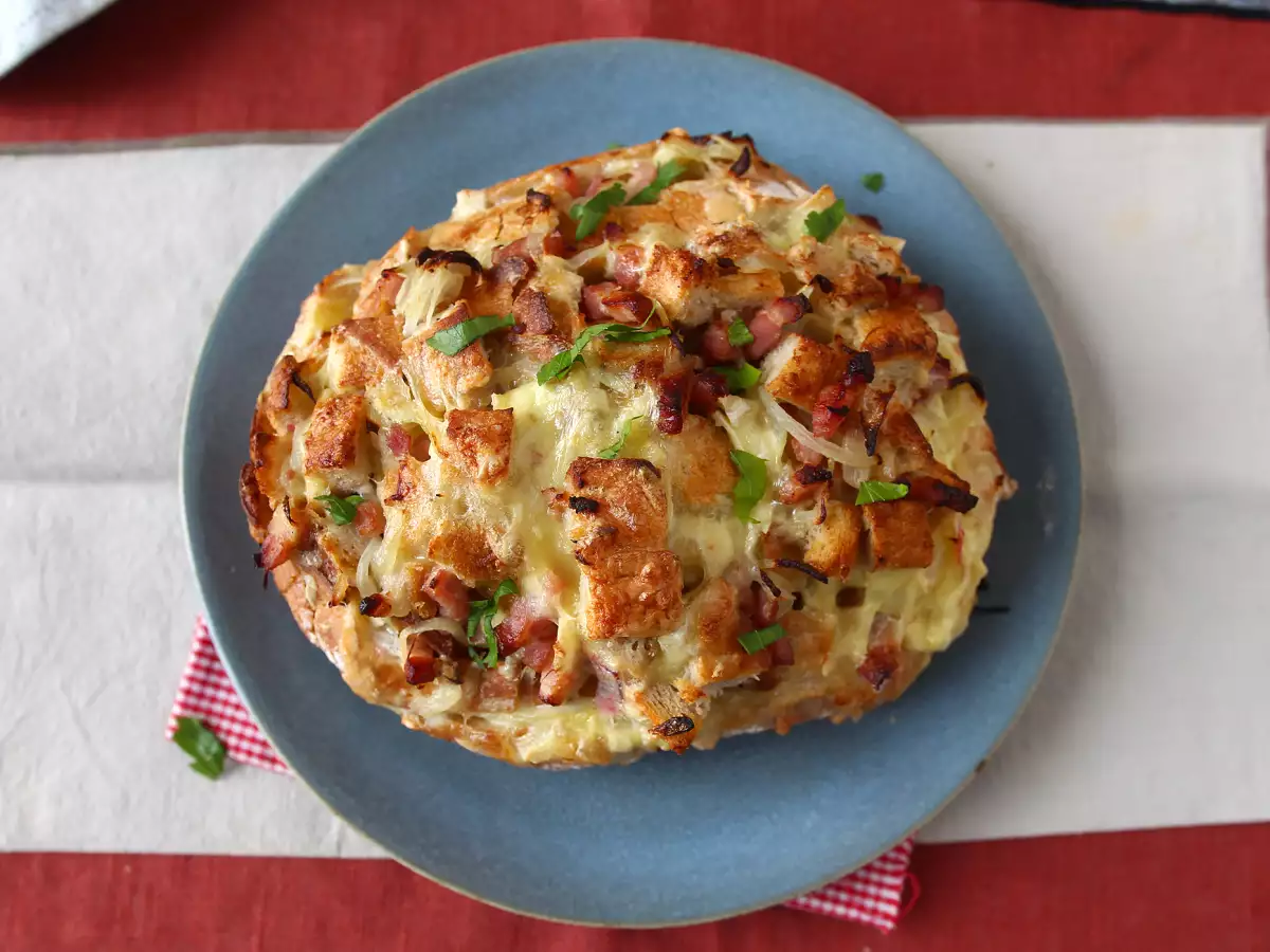 Plněný ježčí chléb ve stylu tartiflette - foto 6