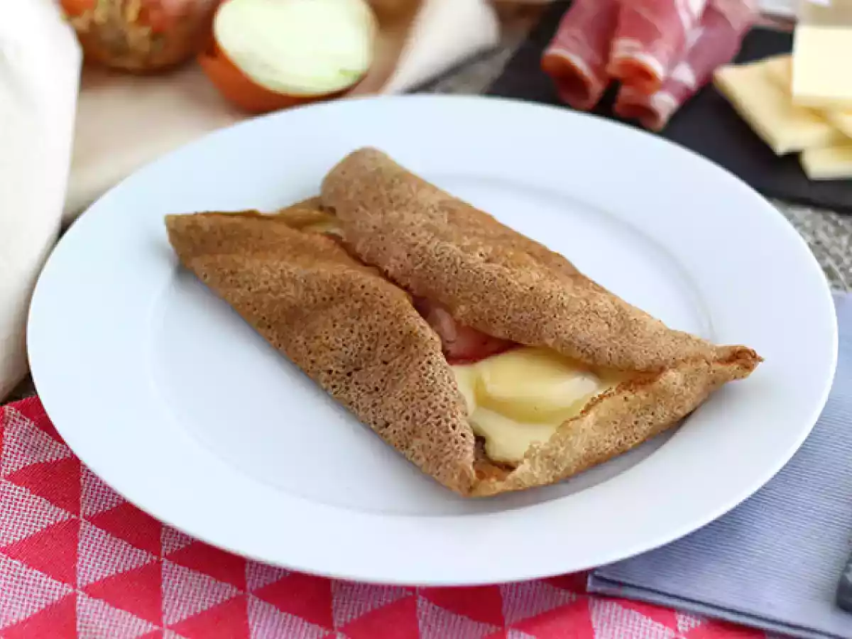 Pohanková galeta s raclette sýrem