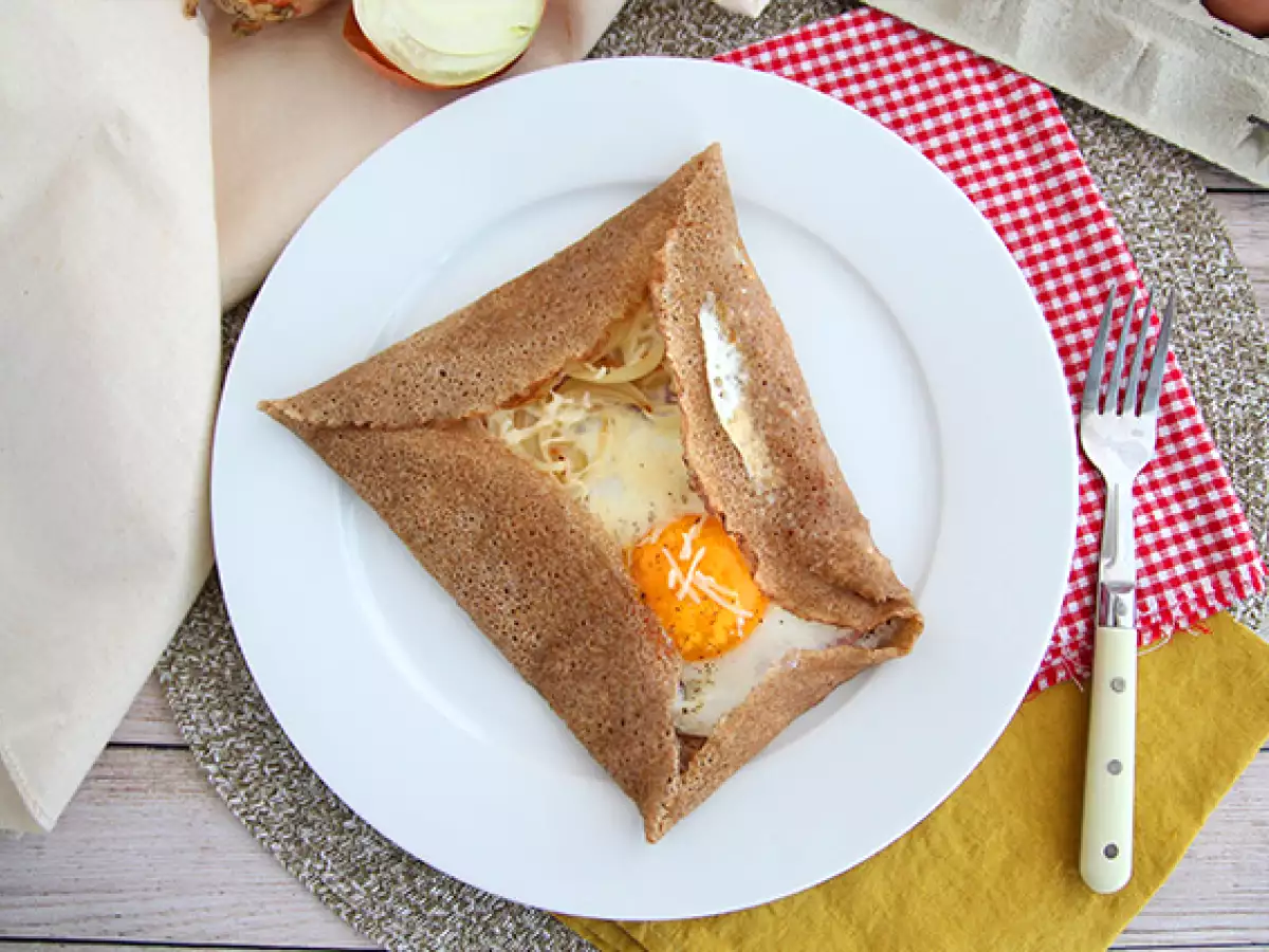 Pohanková galette se šunkou, sýrem a vejcem - foto 3