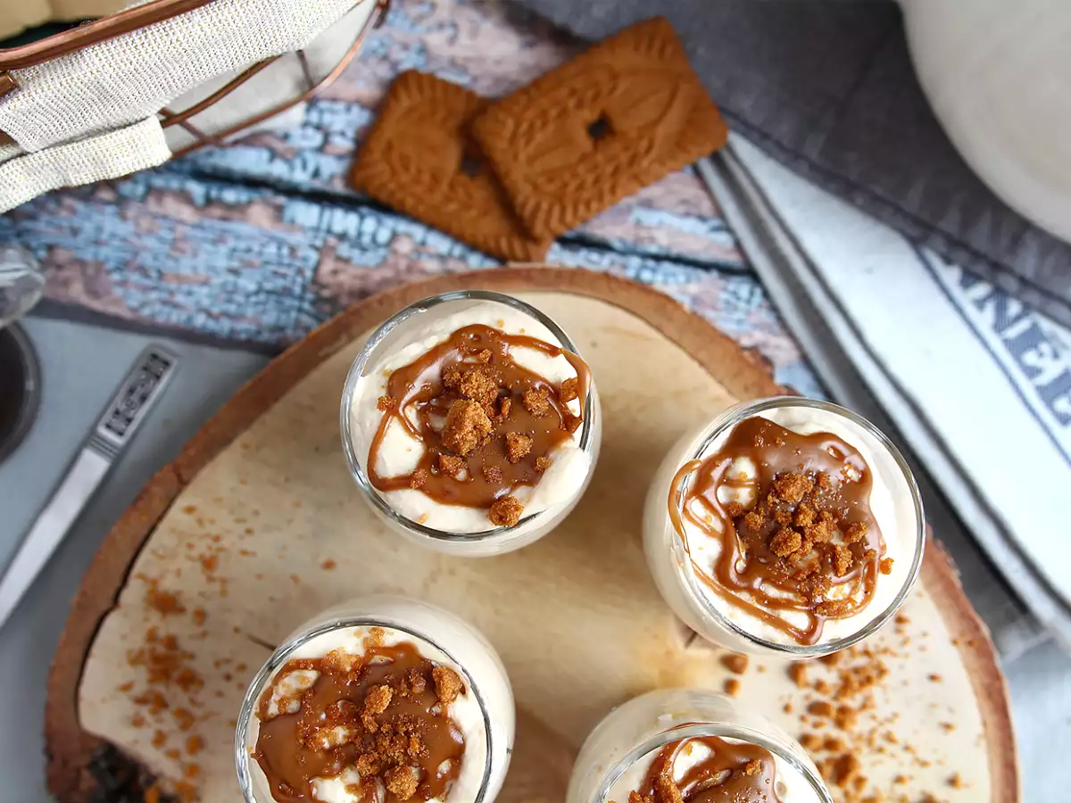 Poháry s pěnou ze sušenek speculoos - foto 4