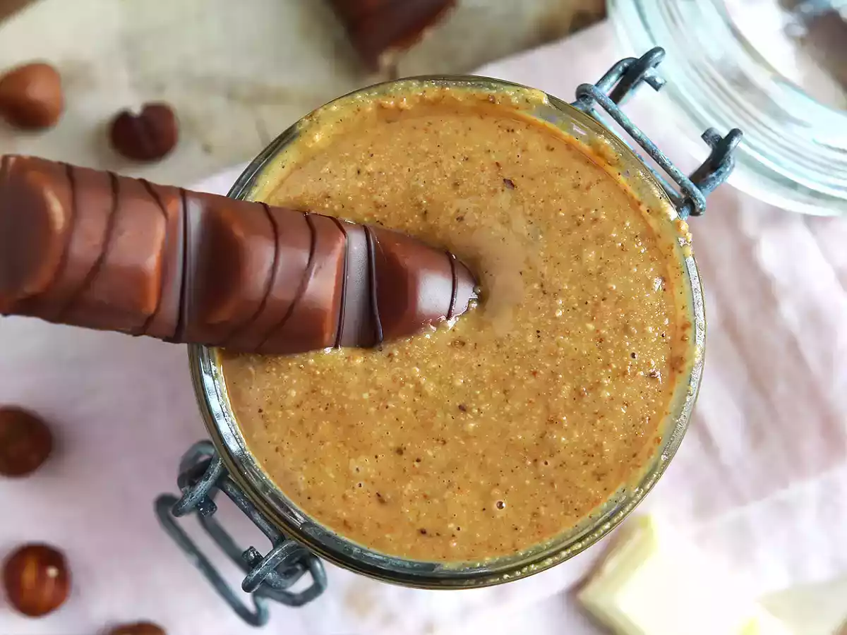 Pomazánka s příchutí Kinder Bueno - pouze 2 přísady - foto 5